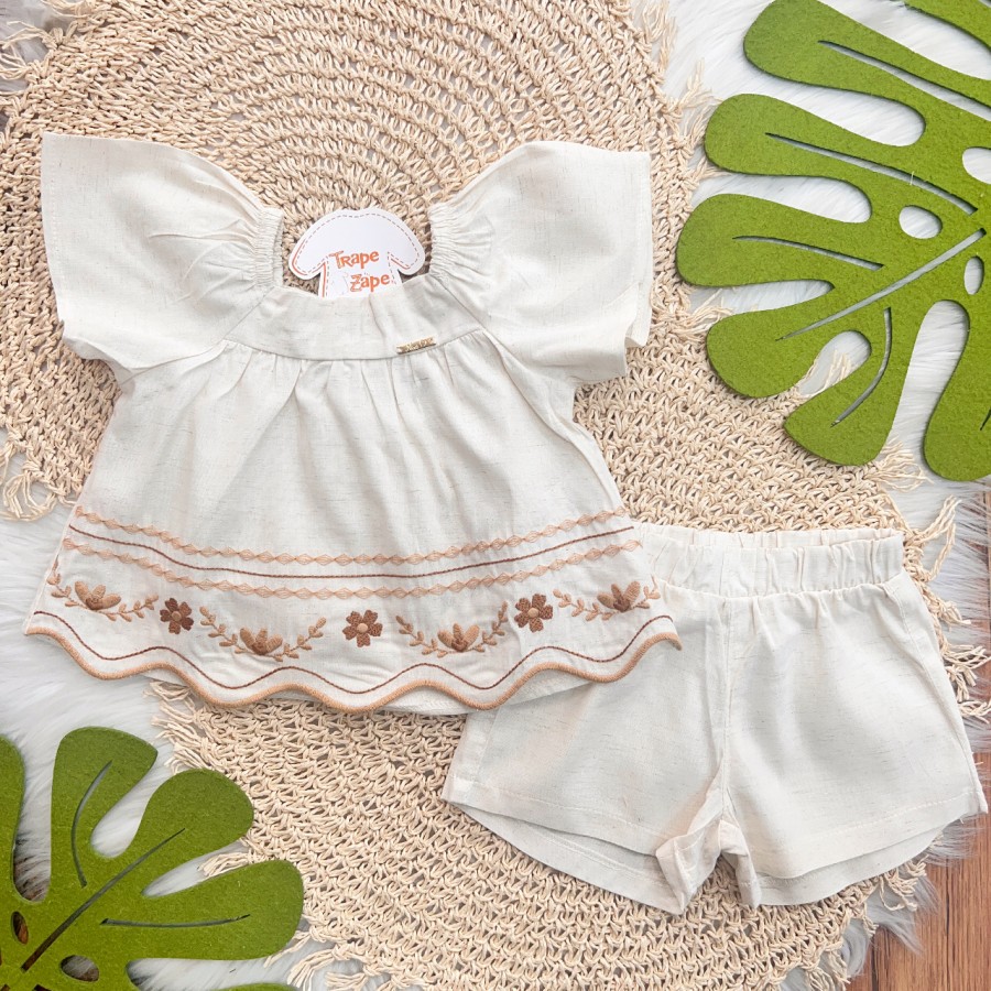  Conj. Classic Batinha com Flores Bordadas e Short em Linho - Areia e cappuccino